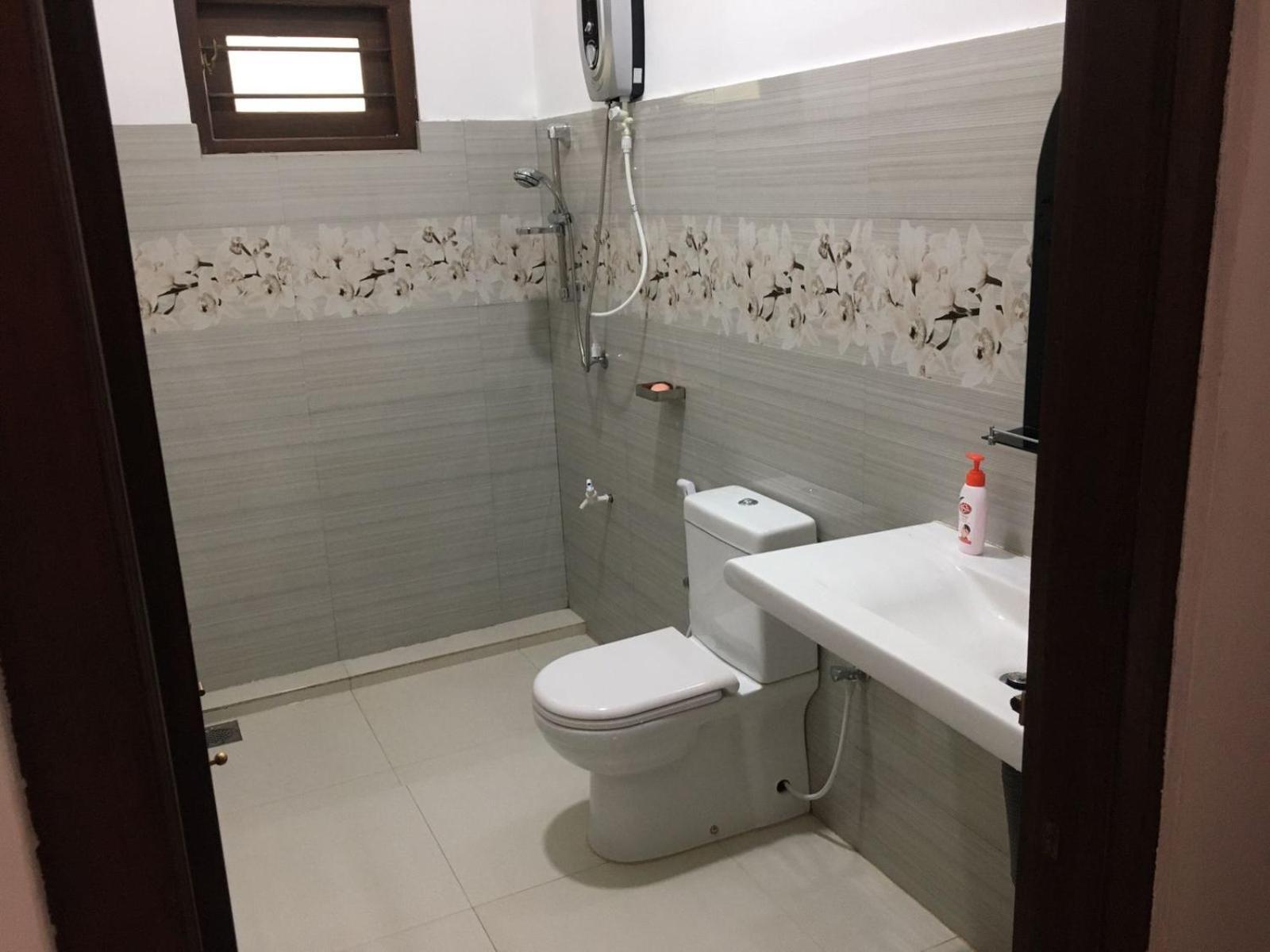Bosadi Homestay คาตุนายากา ภายนอก รูปภาพ
