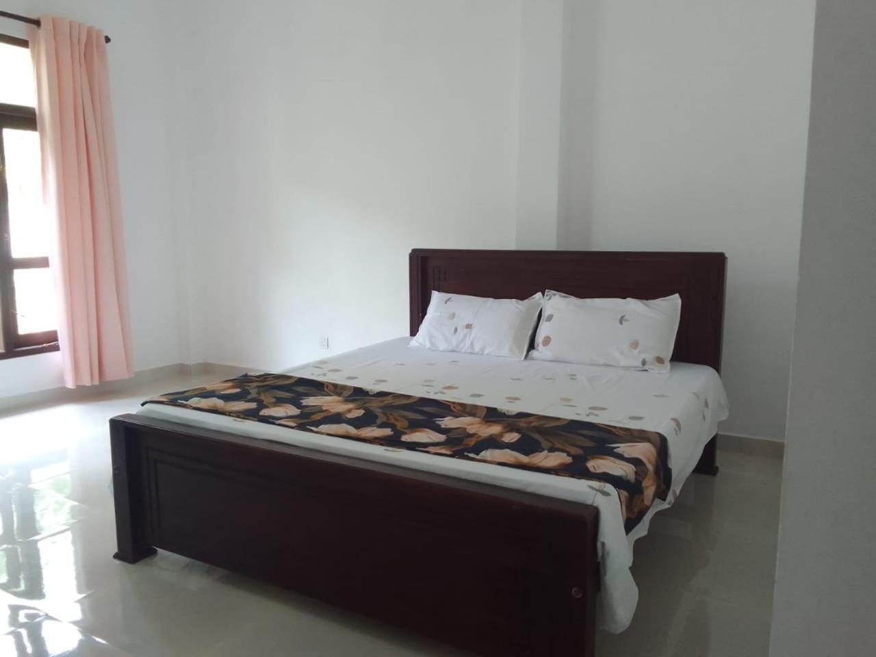 Bosadi Homestay คาตุนายากา ภายนอก รูปภาพ