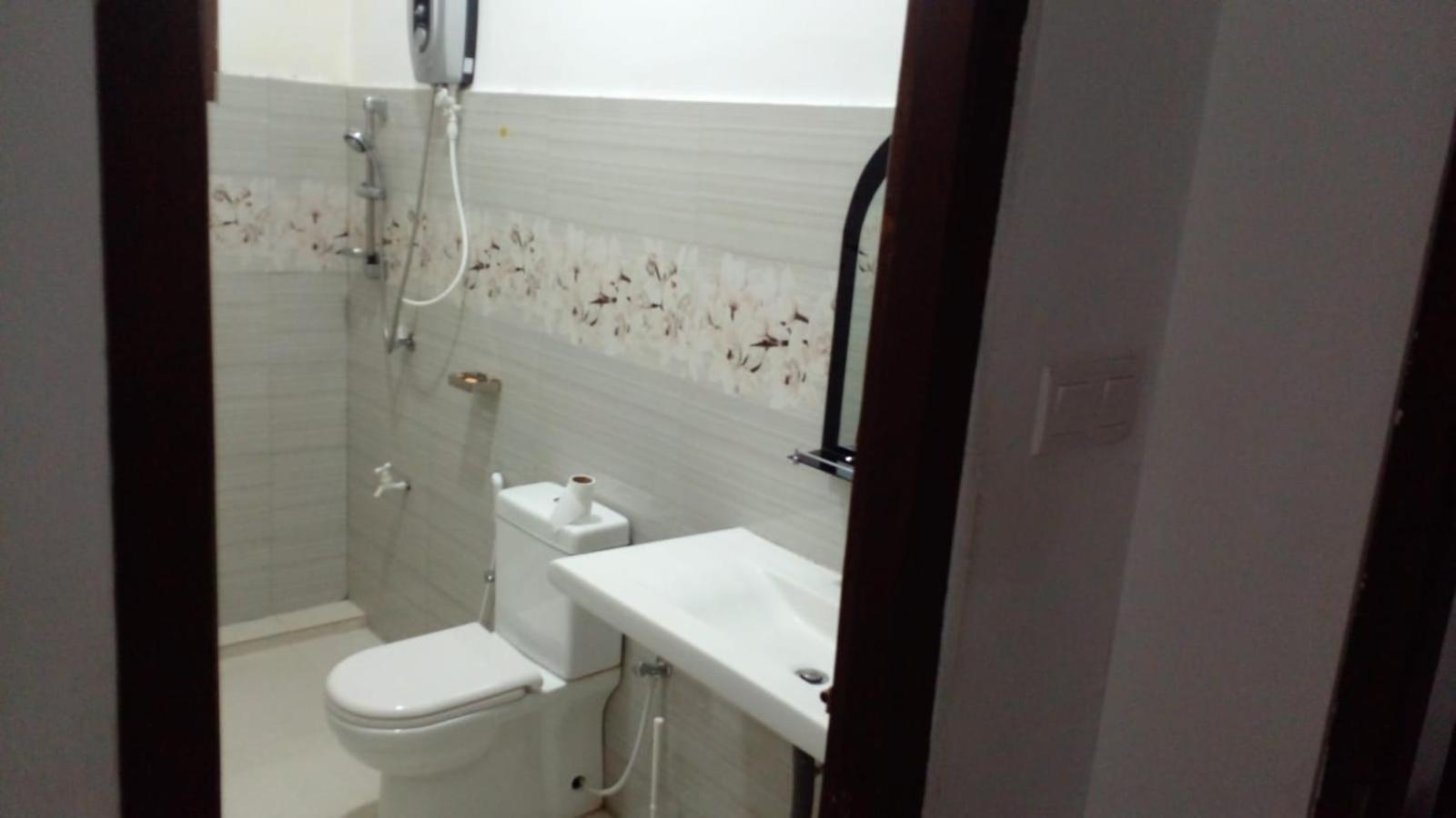 Bosadi Homestay คาตุนายากา ภายนอก รูปภาพ